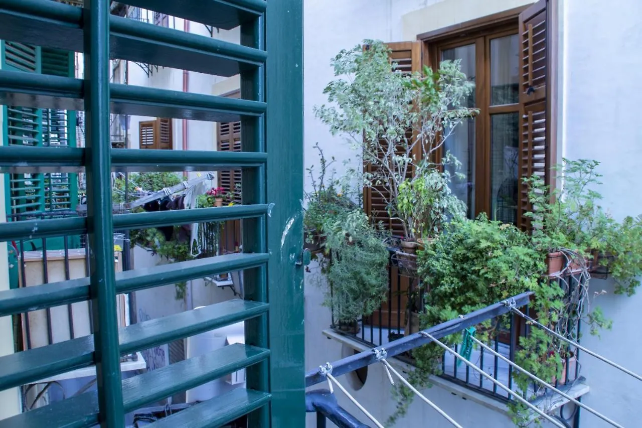 Hotel Casa Al Massimo Palermo 0*,  Italia